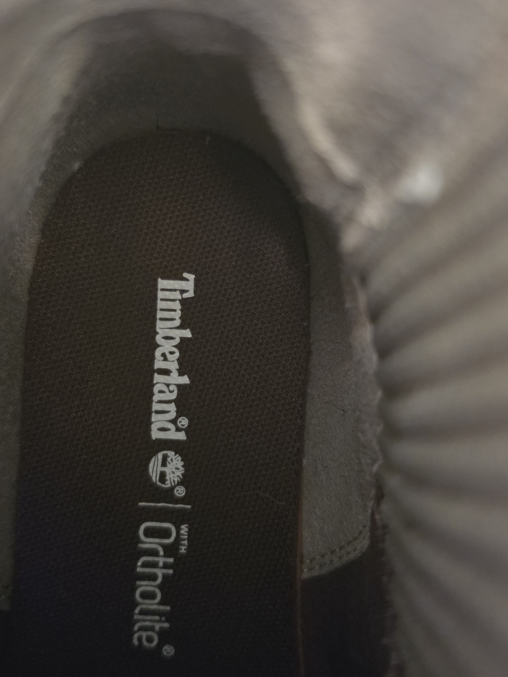 Timberland Cream Chelsea Lug Sole Booties - Picture 4 of 9